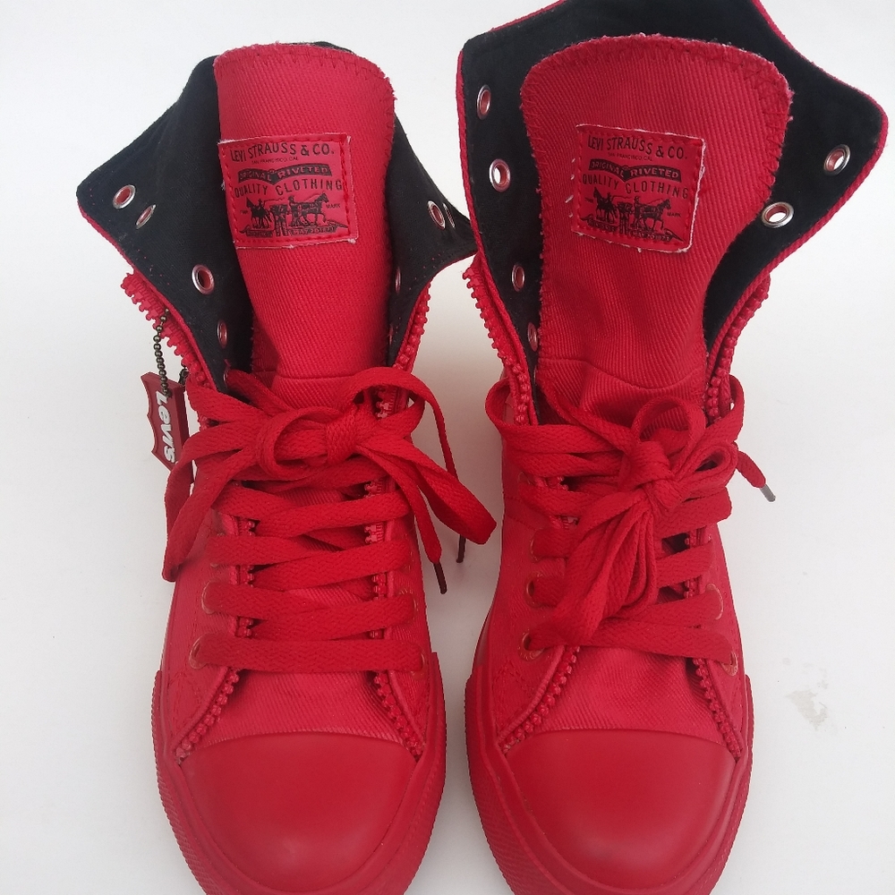 Women's Levi High top Smeaker